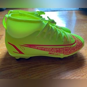 2022 Nike Mercurial Superfly 8 Club MG 'Motivation Pack' Size 3Y